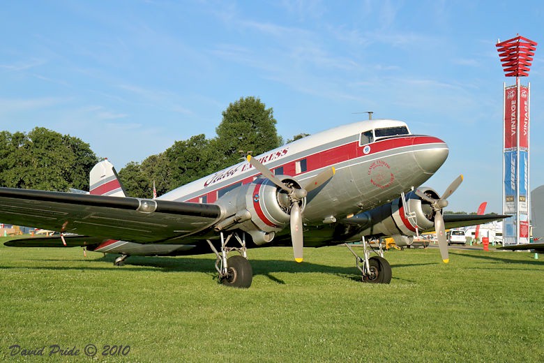 Douglas DC-3