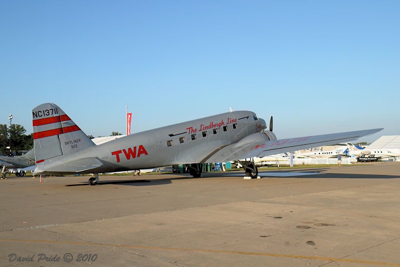 Douglas DC-2