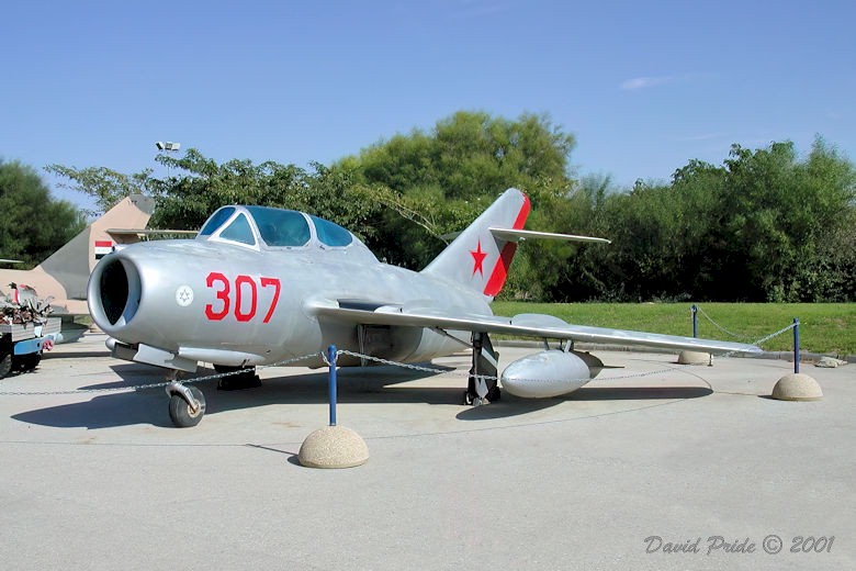 Mikoyan-Gurevich MiG-15UTI