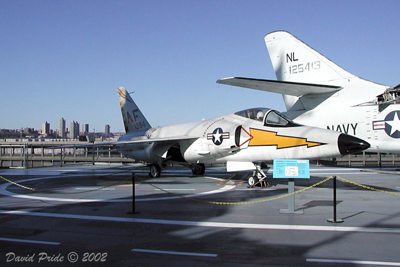 Grumman F11F-1 Tiger (long nose)