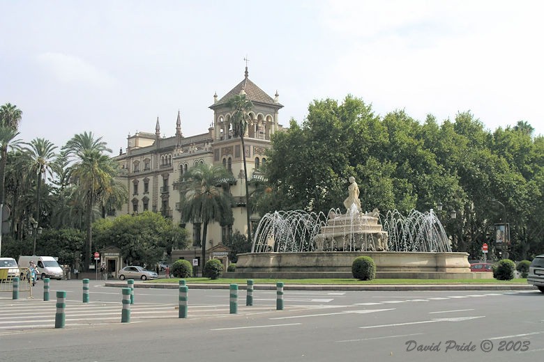 Puerta de Jerez Fountain